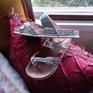 Girl's Sandals/Slides, sz 2-2.5